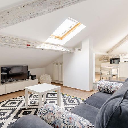 The White Attic Apartment Sanremo Exterior photo