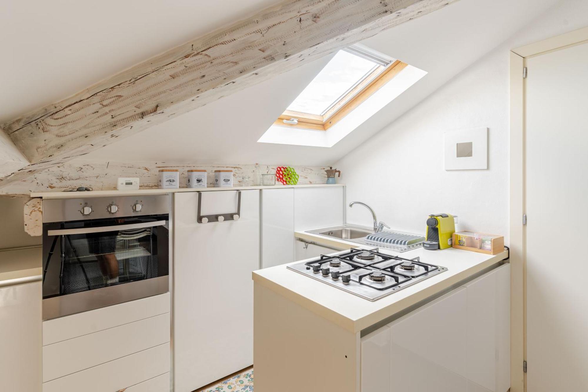 The White Attic Apartment Sanremo Exterior photo